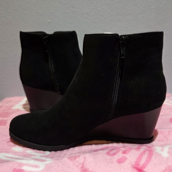 Women's Style&Co Black Haidynn Wedge Booties, Size 9M - Picture 3 of 7